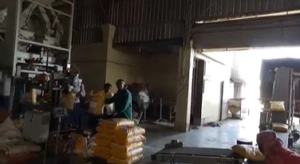 Truck loader auto loading